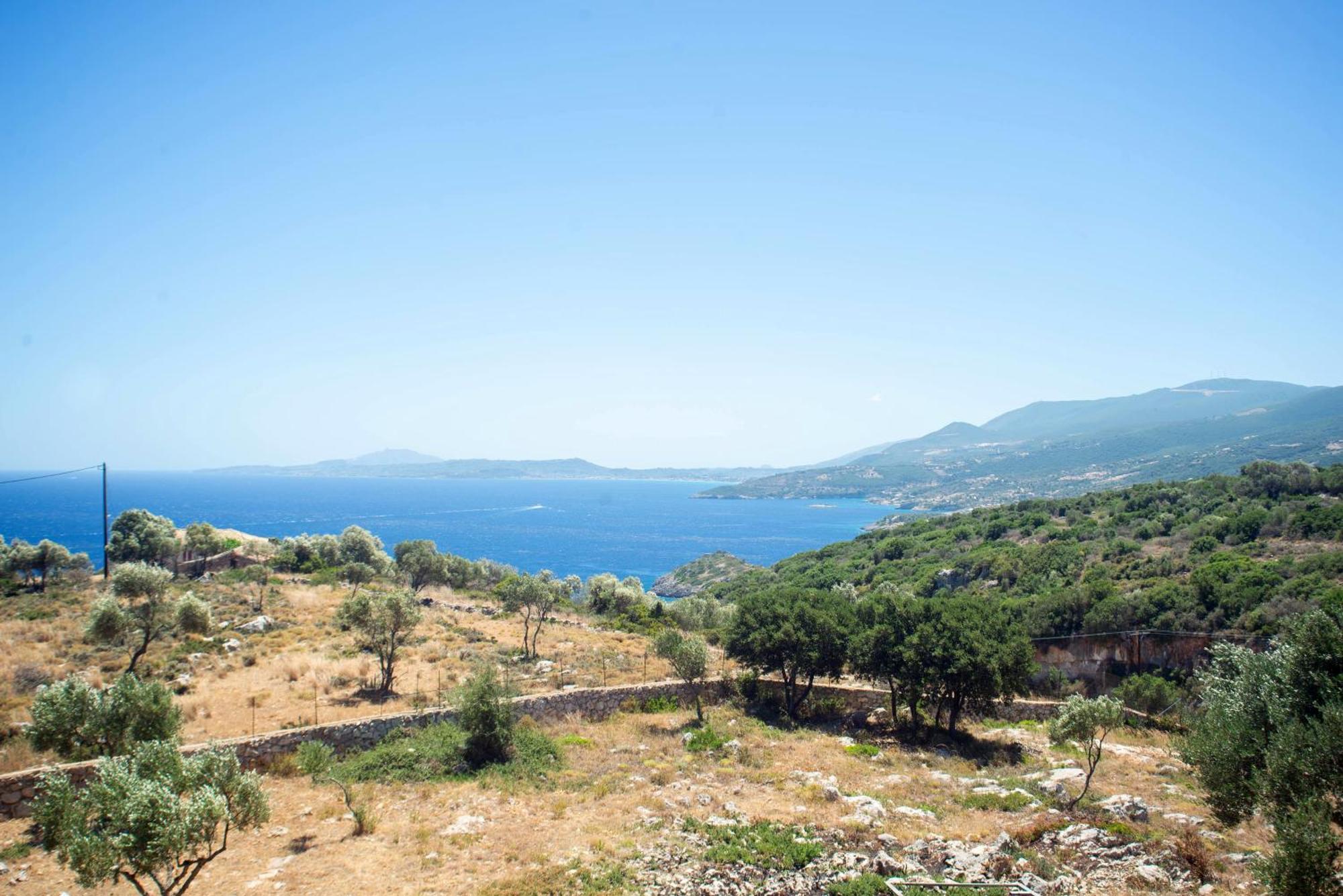 Marea Luxury Suites - Tramontana Korithion Exterior photo