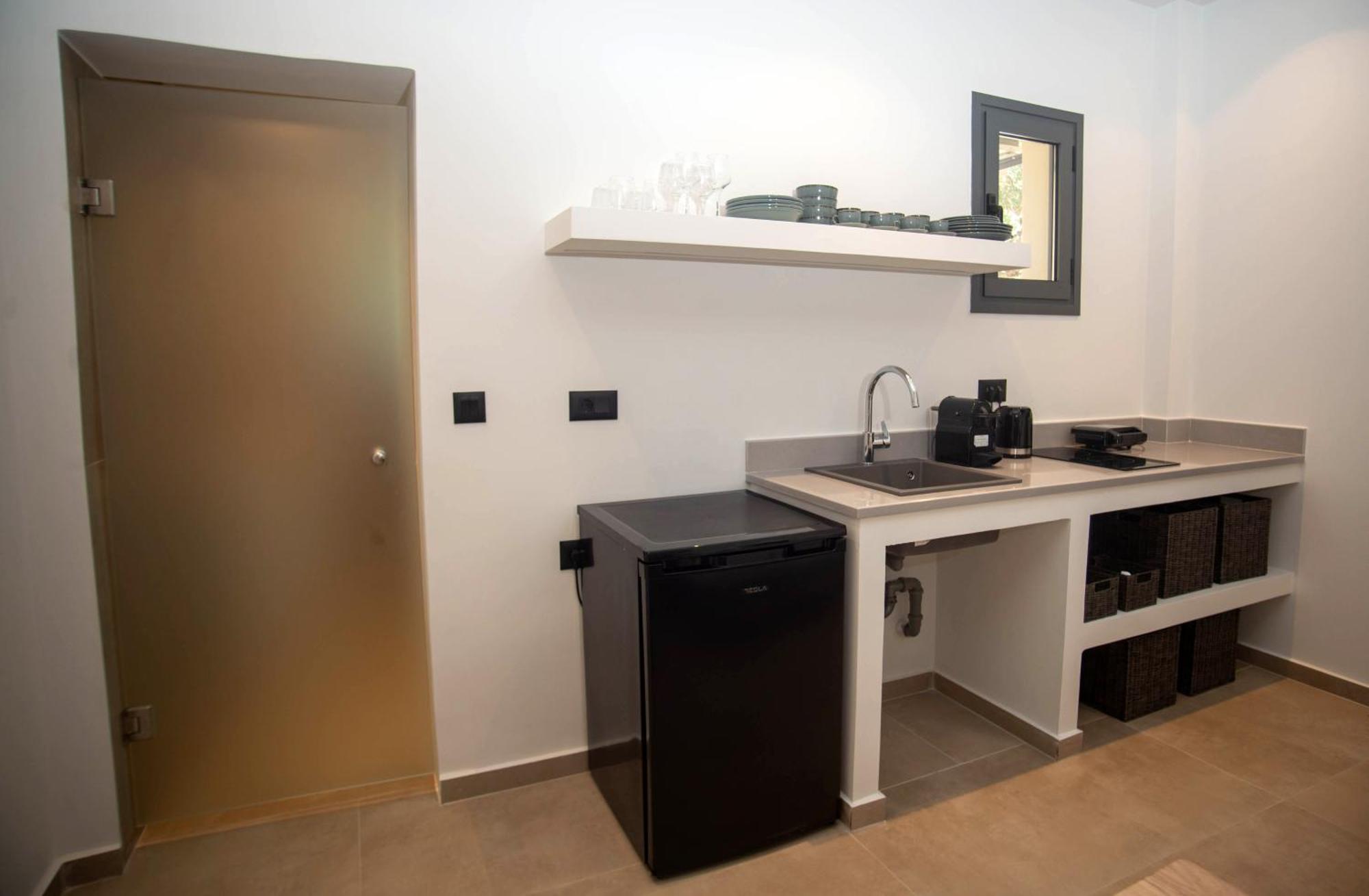 Marea Luxury Suites - Tramontana Korithion Exterior photo